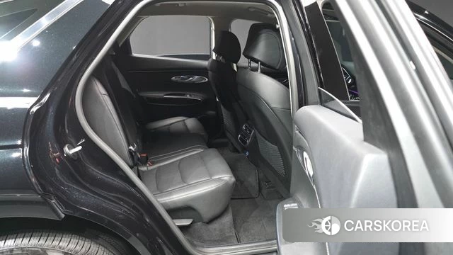 Genesis GV70 2021 Черный из Кореи, фото 3