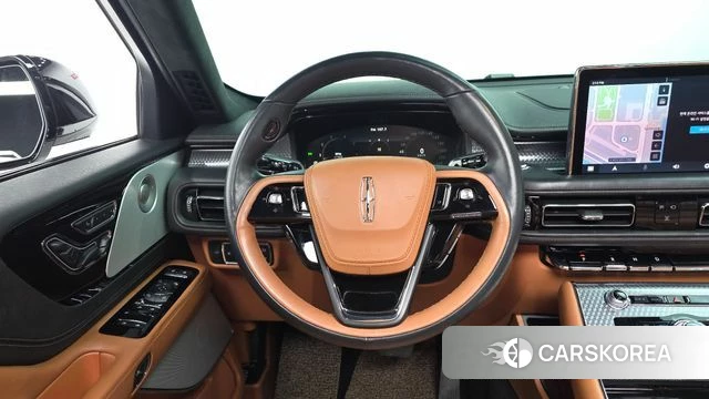 Lincoln Aviator 2nd generation 2023 Белый из Кореи, фото 3