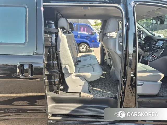 Hyundai The New Grand Starex 2020 Черный из Кореи, фото 3