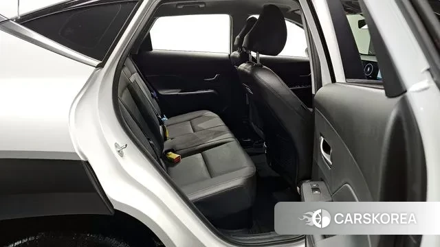 Hyundai Kona Hybrid (SX2) 2024 Белый из Кореи, фото 3