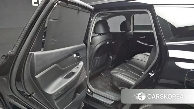 Hyundai The New Santa Fe 2023 Черный из Кореи, фото 3