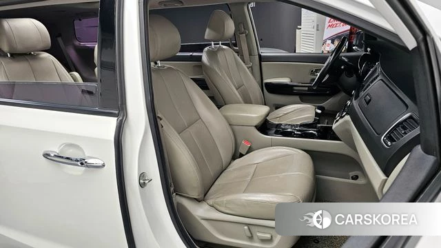 Kia The New Carnival 2018 Белый из Кореи, фото 3