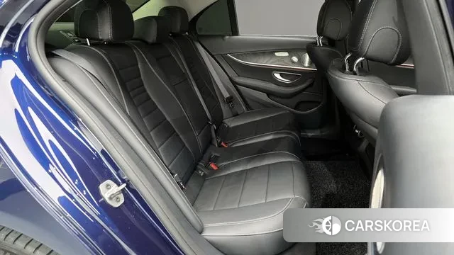 Mercedes-Benz E-Class W213 2019 Синий из Кореи, фото 3