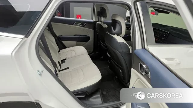 Kia The New Sportage 5th Generation 2025 Белый из Кореи, фото 3