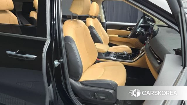 Kia Carnival 4th generation 2022 Черный из Кореи, фото 3