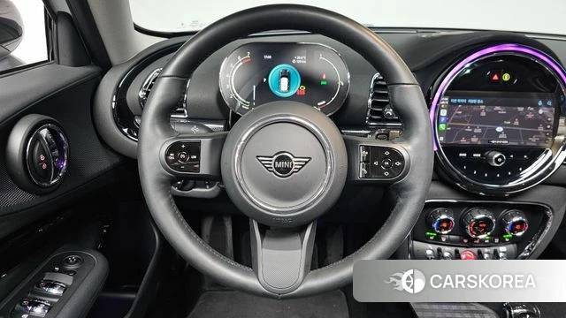 Mini Cooper Clubman 2023 Белый из Кореи, фото 3