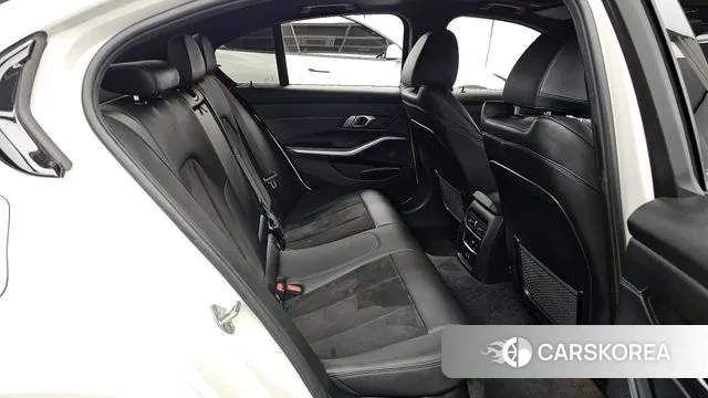 BMW 3 Series (G20) 2022 Белый из Кореи, фото 3