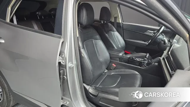 Kia Sportage 5th Generation 2022 Серебряный из Кореи, фото 3