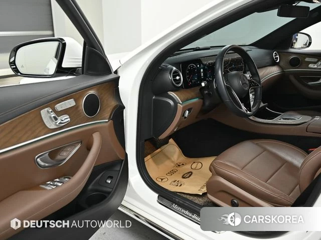 Mercedes-Benz E-Class W213 2021 Белый из Кореи, фото 3