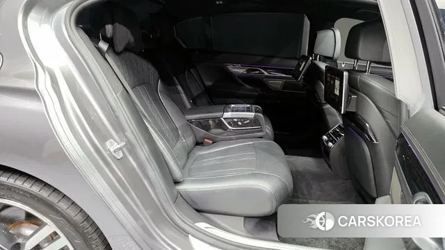 BMW 7 Series (G11) 2018 Серый из Кореи, фото 3