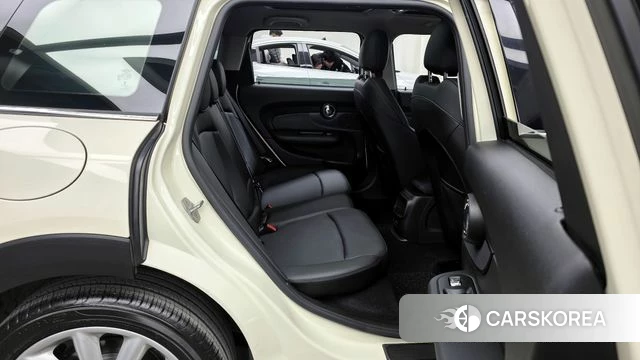 Mini Cooper Clubman 2019 Жемчужный цвет из Кореи, фото 3