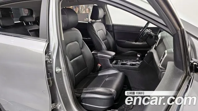 Kia Sportage The Bold 2021 Серый из Кореи, фото 3
