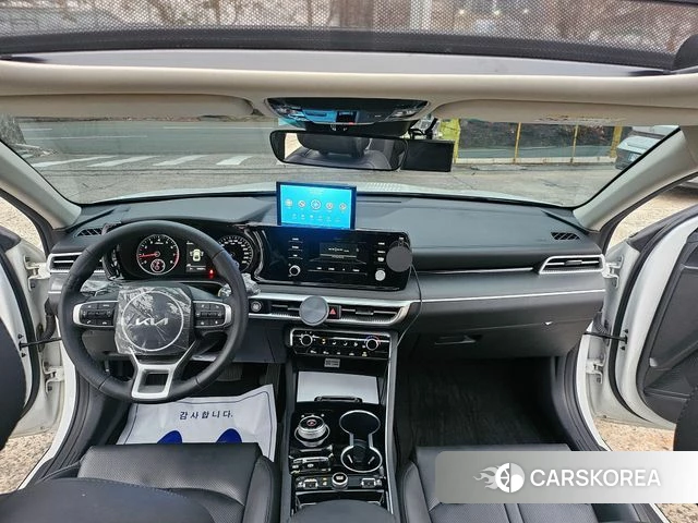 Kia K5 3rd generation 2023 Белый из Кореи, фото 3