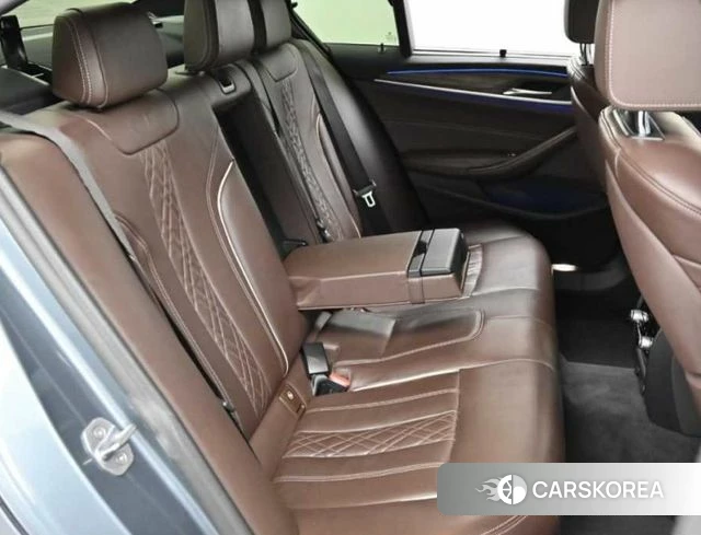 BMW 5 Series (G30) 2019 Серый из Кореи, фото 3