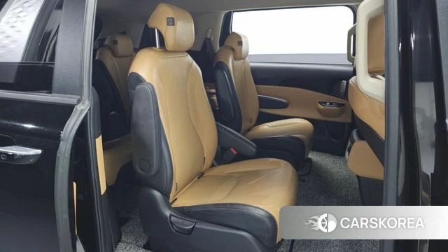 Kia Carnival 4th generation 2023 Черный из Кореи, фото 3