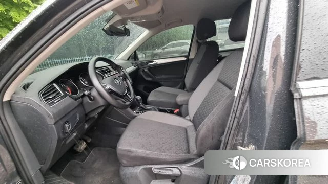 Volkswagen Tiguan second Generation 2018 Серый из Кореи, фото 3