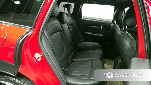 Mini Cooper S Clubman 2022 Красный из Кореи, фото 3