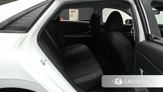 Hyundai Avante Hybrid (CN7) 2021 Белый из Кореи, фото 3