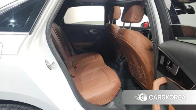 Audi A4 (B9) 2021 Белый из Кореи, фото 3