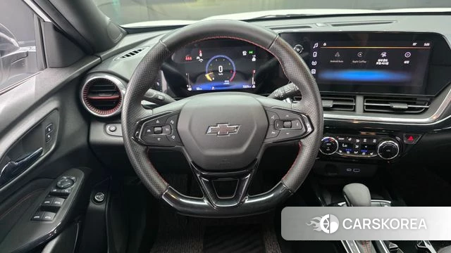 Chevrolet (GM Daewoo) Trax Crossover 2024 Белый из Кореи, фото 3