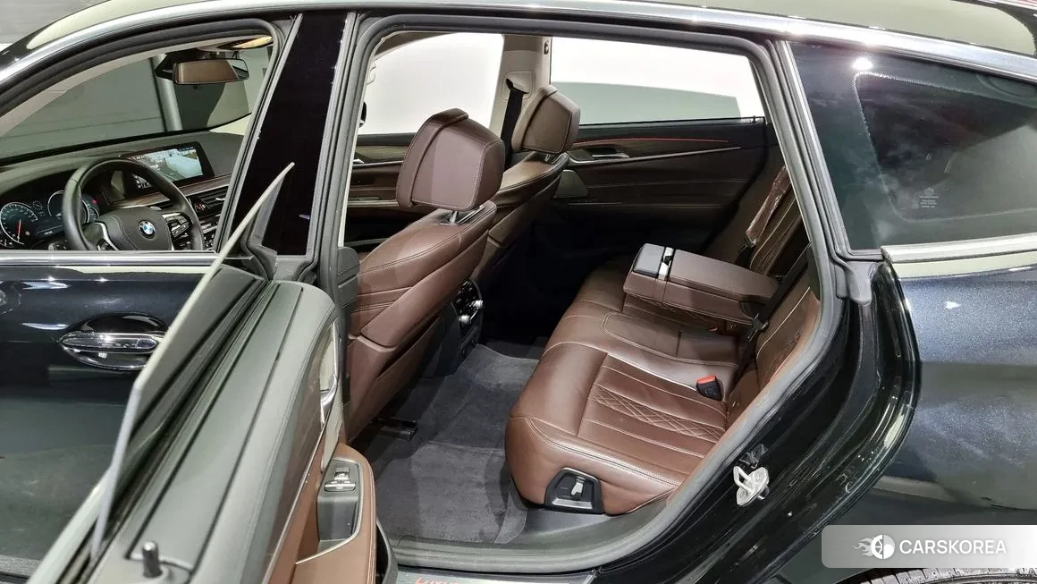 BMW 6 Series GT (G32) 2018 Черный из Кореи, фото 3