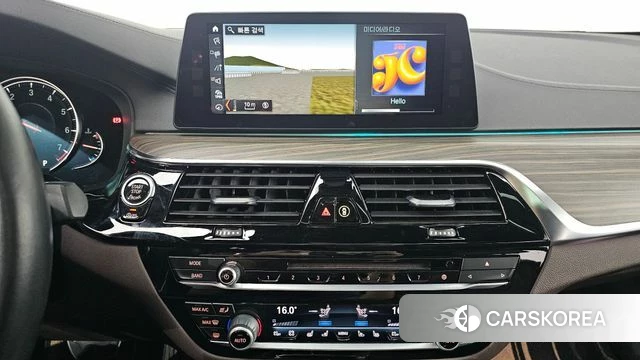 BMW 5 Series (G30) 2018 Цвет галактики из Кореи, фото 3