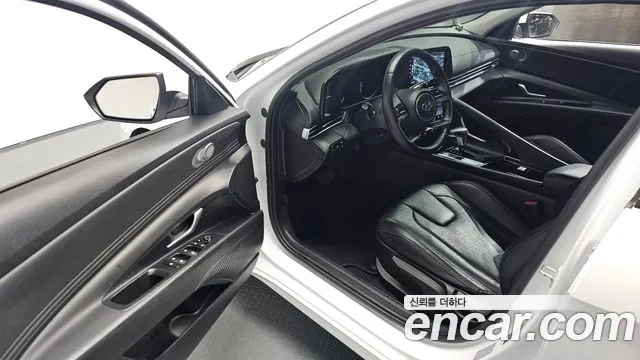 Hyundai Avante Hybrid (CN7) 2022 Белый из Кореи, фото 3