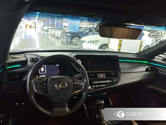 Lexus ES 2023 Серебристо-серый из Китая, фото 3