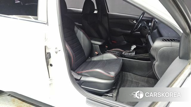 Kia The New K3 2nd generation 2022 Белый из Кореи, фото 3