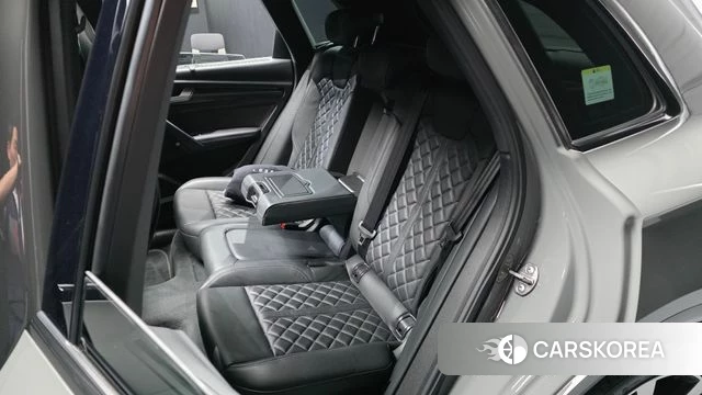 Audi SQ5 (FY) 2021 Серебристо-серый из Кореи, фото 3