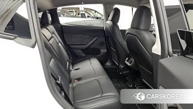 Tesla Model Y 2024 Белый из Кореи, фото 3