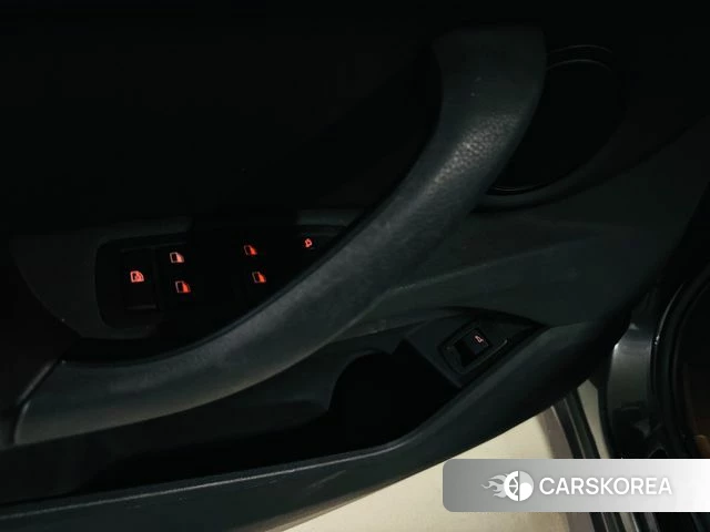 BMW X1 (F48) 2018 Серый из Кореи, фото 3