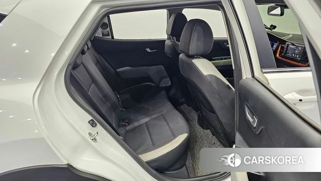 Kia Stonic 2020 Белый из Кореи, фото 3