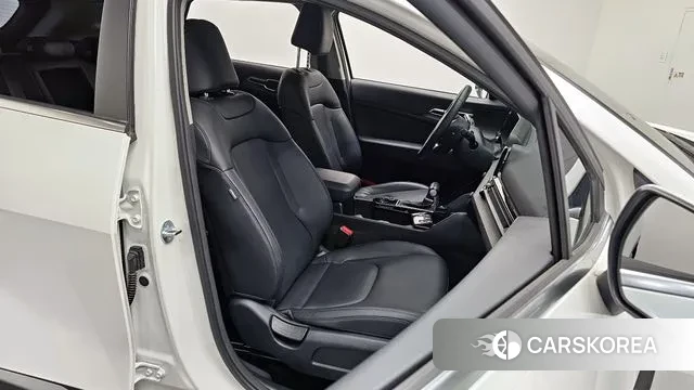 Kia Sportage 5th Generation 2023 Белый из Кореи, фото 3