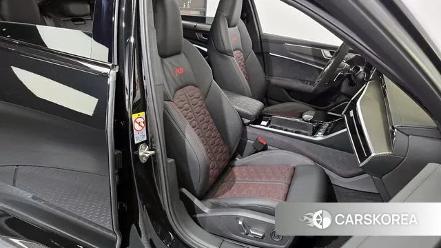 Audi RS6 (C8) 2025 Черный из Кореи, фото 3