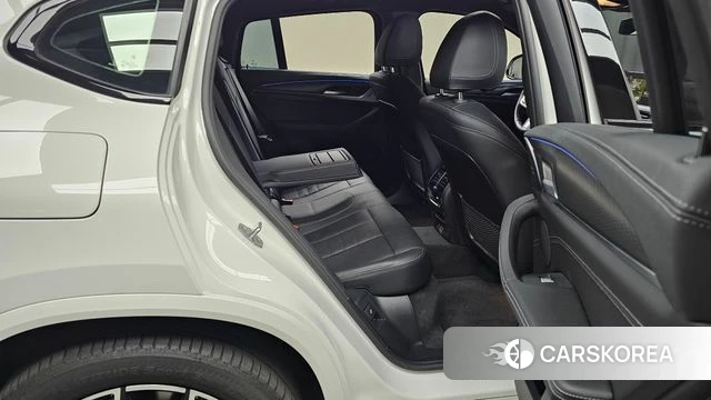 BMW X4 (G02) 2024 Белый из Кореи, фото 3