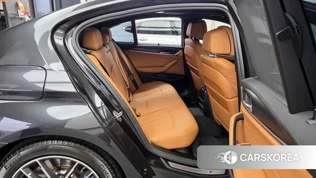 BMW 5 Series (G30) 2023 Серый из Кореи, фото 3