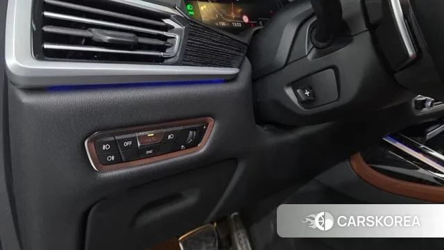 BMW X7 (G07) 2021 Черный из Кореи, фото 3