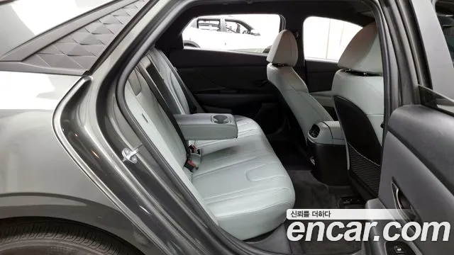 Hyundai The New Avante (CN7) 2023 Серый из Кореи, фото 3