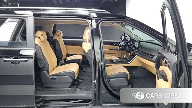 Kia Carnival 4th generation 2022 Черный из Кореи, фото 3