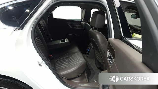 Jaguar XF (X260) 2018 Белый из Кореи, фото 3