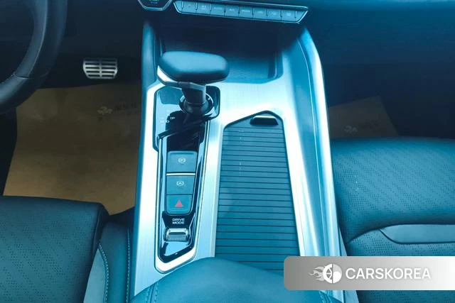 Geely Automobile Xingrui 2023 Белый из Китая, фото 3