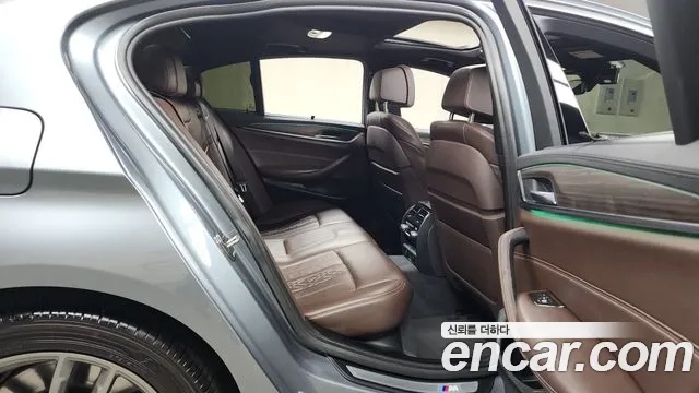 BMW 5 Series (G30) 2018 Серый из Кореи, фото 3