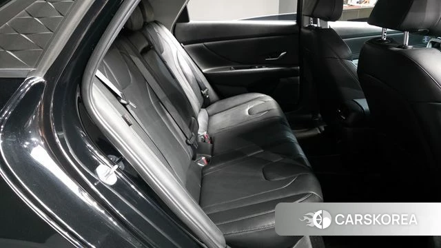 Hyundai The New Avante (CN7) 2023 Черный из Кореи, фото 3