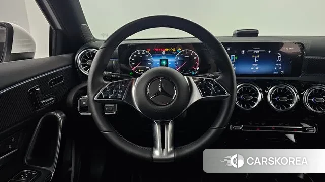 Mercedes-Benz A-Class W177 2025 Белый из Кореи, фото 3