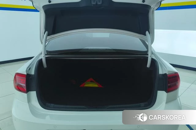 Volkswagen Lingdu 2022 Белый из Китая, фото 3