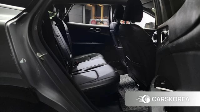 Kia Sportage 5th Generation 2021 Серебристо-серый из Кореи, фото 3