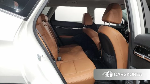 Kia The New Seltos 2024 Белый из Кореи, фото 3