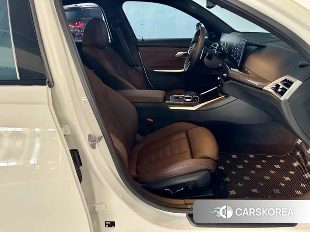 BMW 3 Series (G20) 2025 Белый из Кореи, фото 3