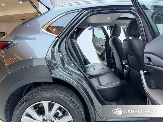 Mazda CX-30 2021 Темно-серый из Китая, фото 3